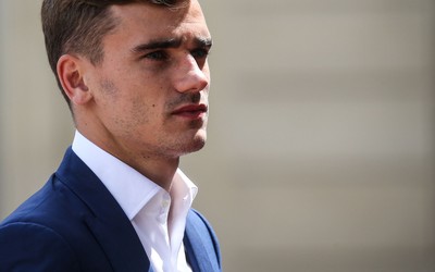 U体育评论-德容这跑动距离太夸张